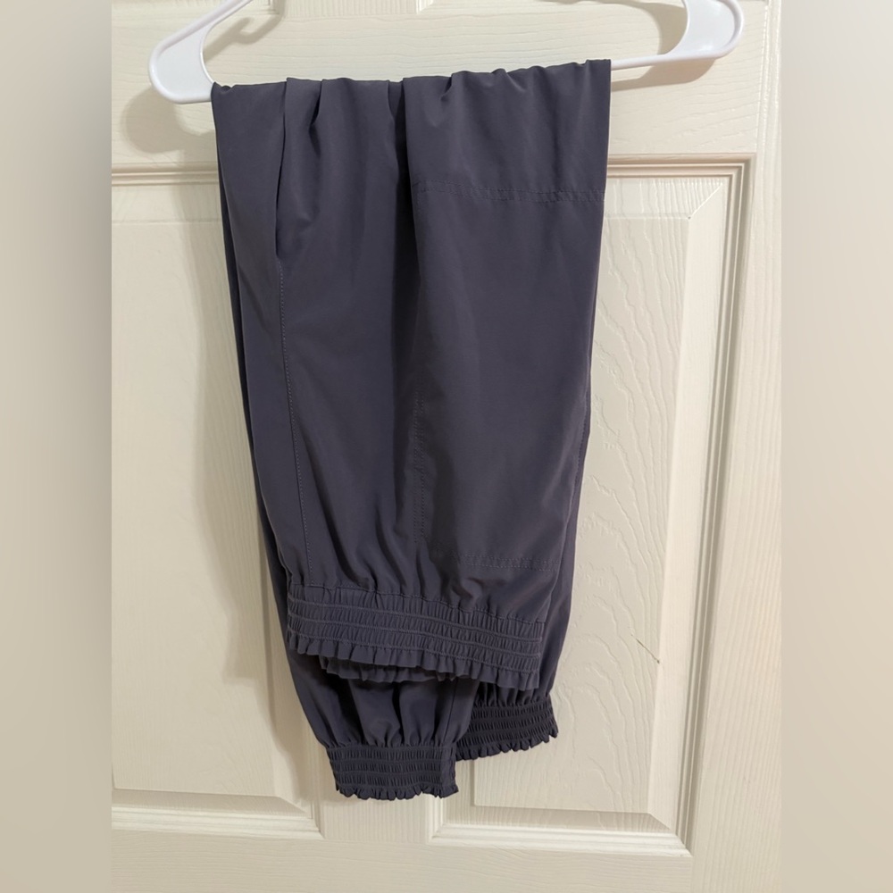 Athleta Savannah Featherweight Jogger Pant Size 12 Dusk Violet